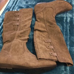 Brand new never worn calf high flat boots